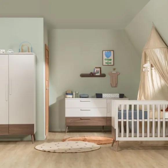 Europe Baby Sev Babykamer Cashmere/Walnoot | Ledikant 60x120 cm + Commode + Kast 2-Deurs