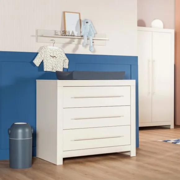 Europe Baby Vittoria III Commode - Oatmeal