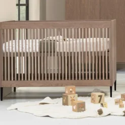 Kidsmill Levi Babykamer Incl. Ronde Potenset Walnoot | Ledikant 60 x 120 cm + Commode