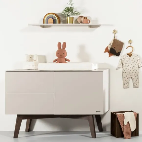 Kidsmill Sixties Babykamer Oatmeal / Walnoot | Babypark