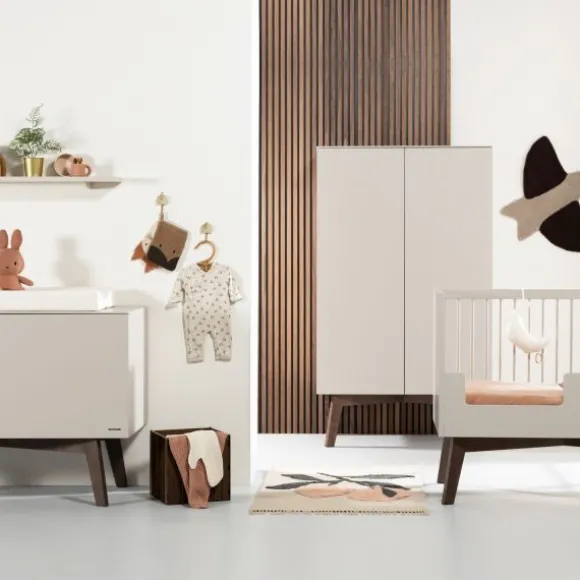 Kidsmill Sixties Babykamer Oatmeal / Walnoot | Babypark