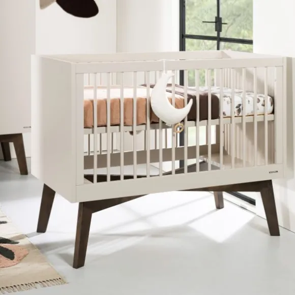 Kidsmill Sixties Babykamer Oatmeal / Walnoot | Babypark