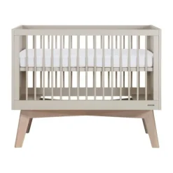 Kidsmill Sixties Babykamer Oatmeal / Eiken | Ledikant 60 x 120 cm + Commode