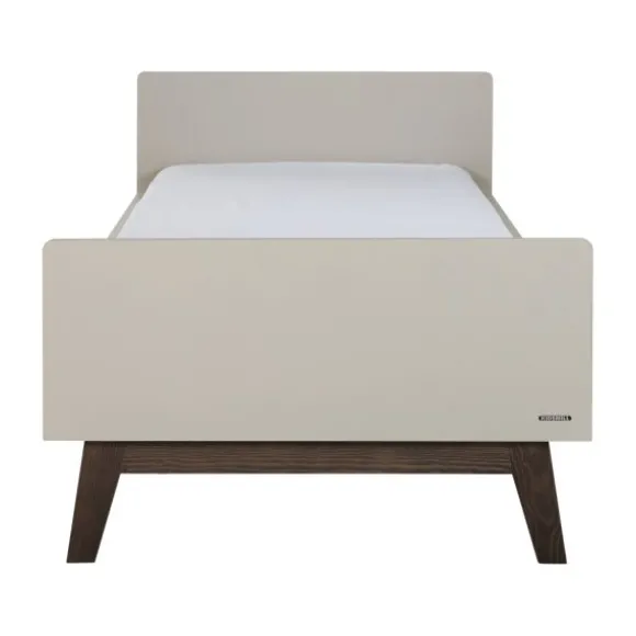 Kidsmill Sixties Kinderkamer Oatmeal / Walnoot | Bed 90 x 200 cm + Bureau